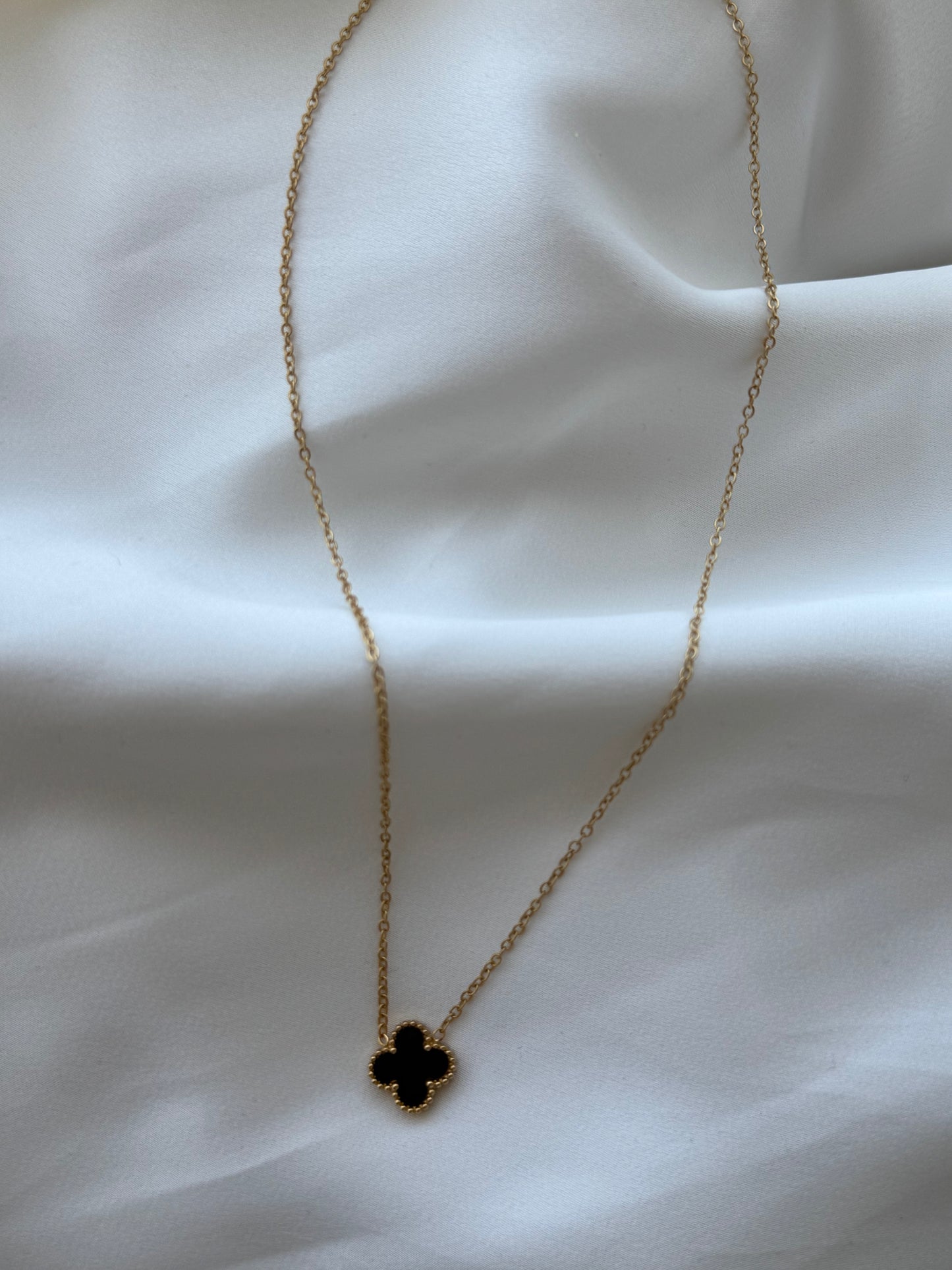 Midnight clover necklace