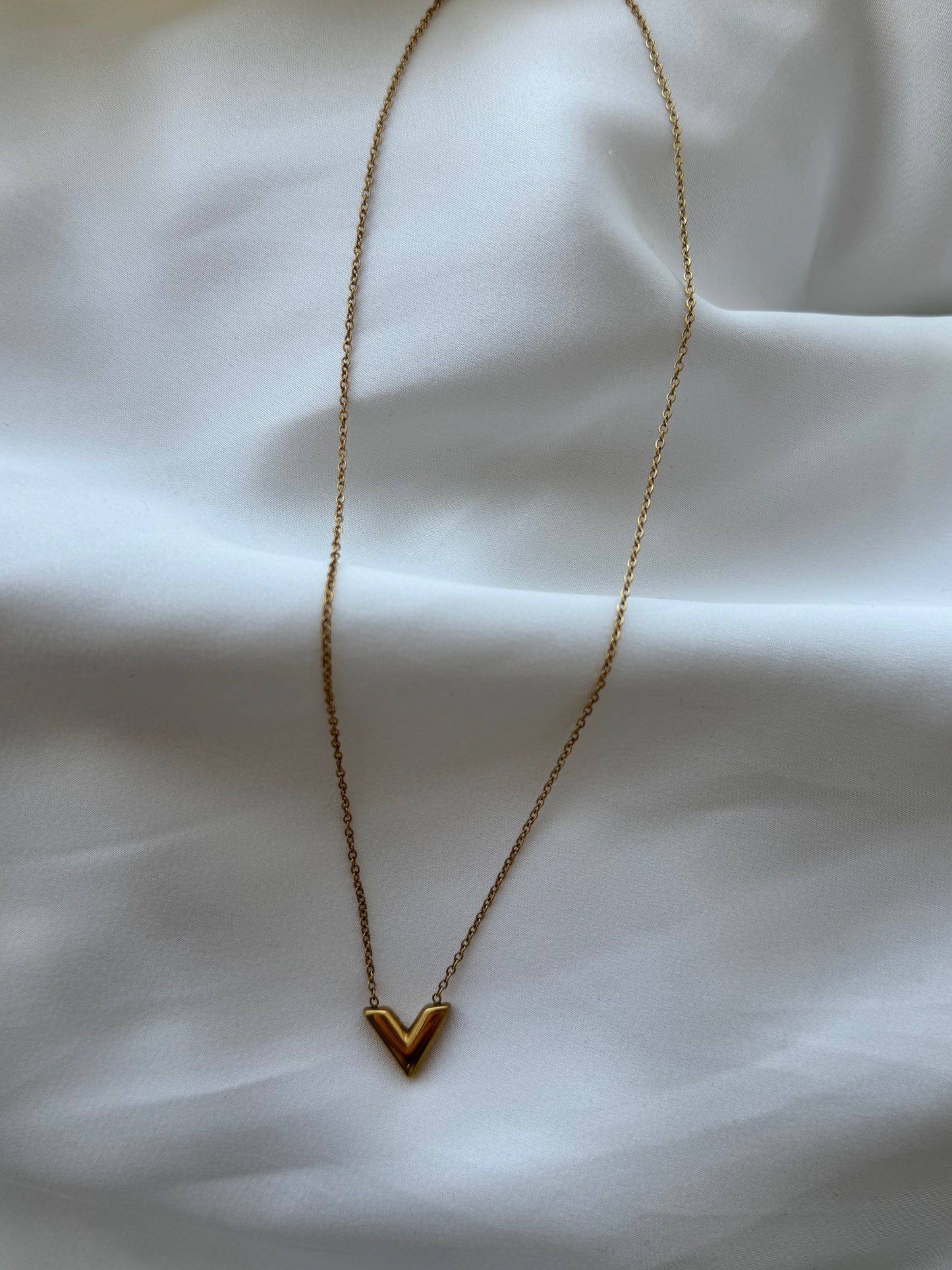 Violet necklace
