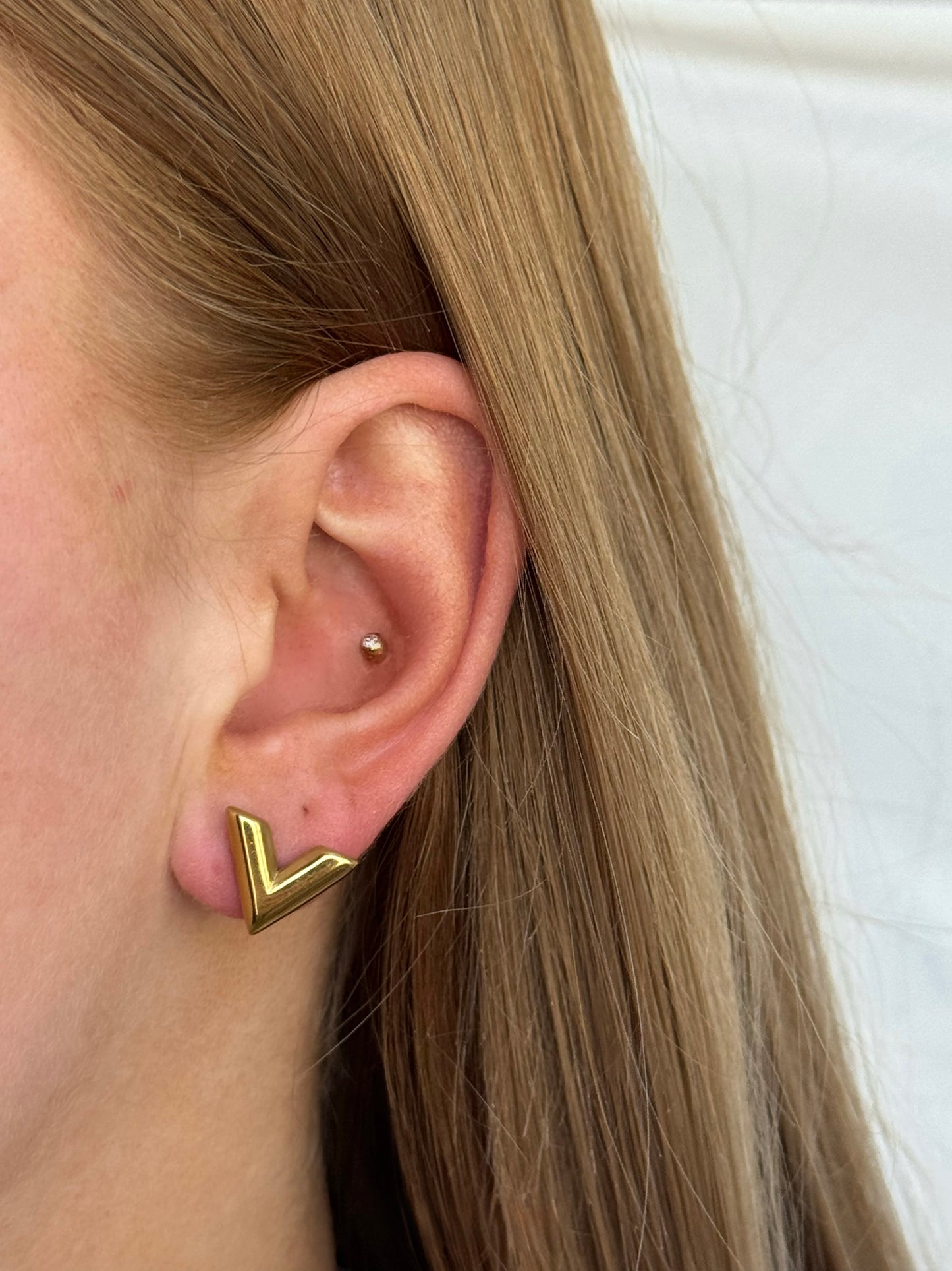 Violet earring
