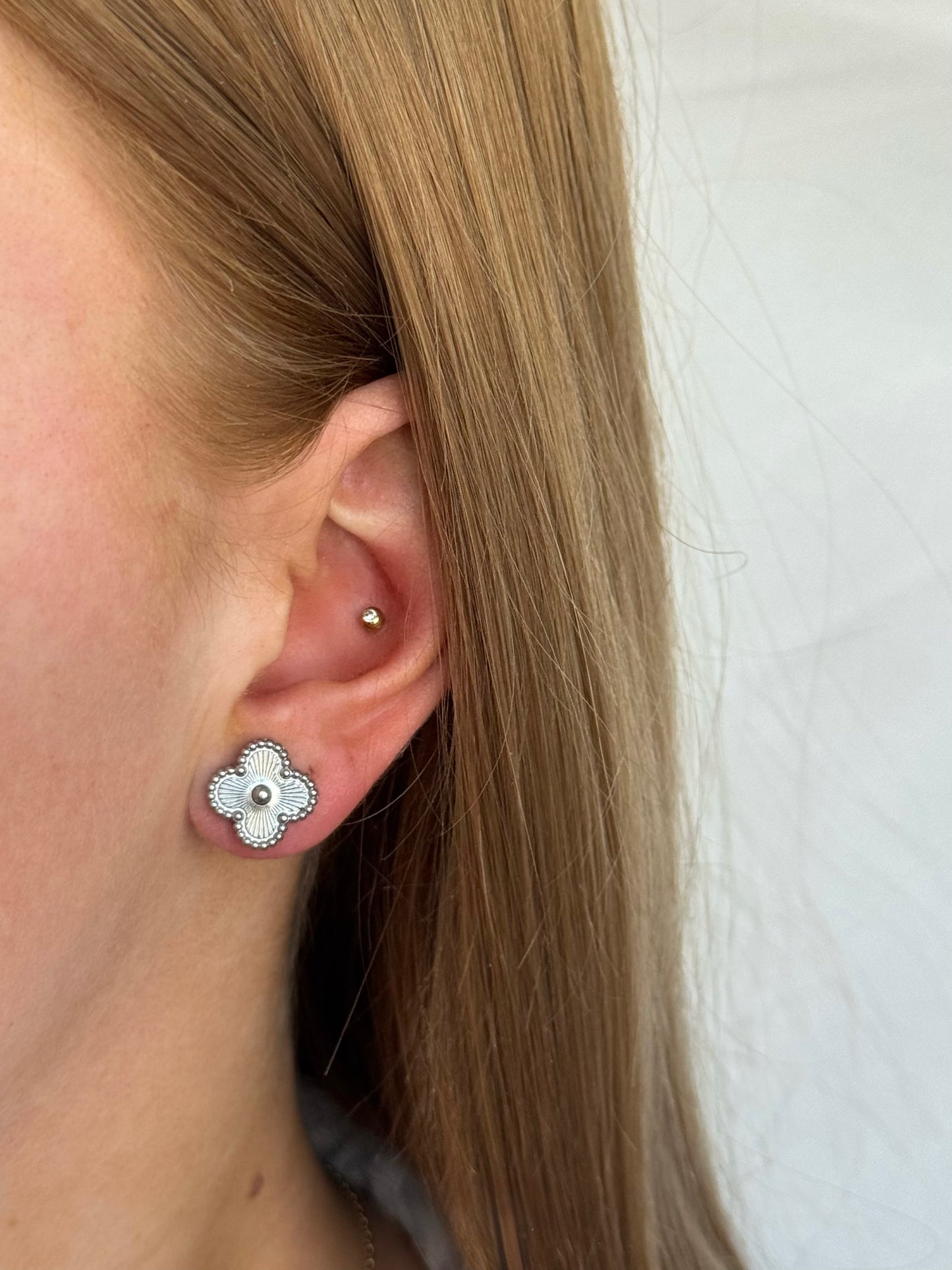 Moonlight clover earring
