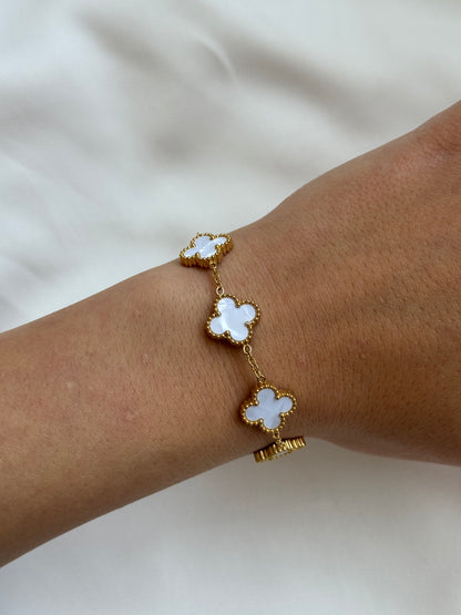 Cloud clover bracelet