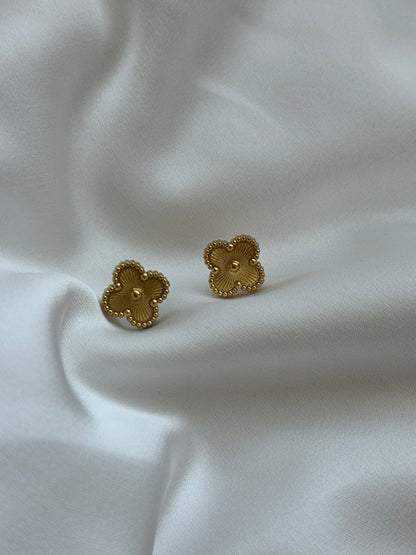 Sunset clover earring