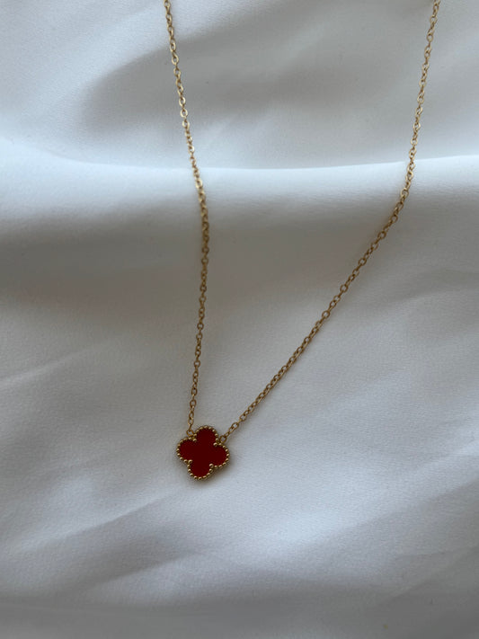 Rose clover necklace
