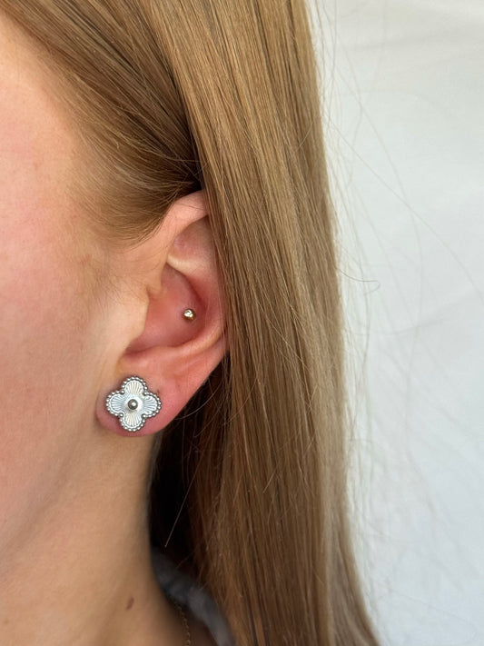 Moonlight clover earring